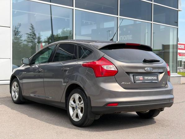 Ford Focus III с пробегом 2015 года, цена 635 000 рублей, 208000 км, хэтчбек, Автокод Объявления