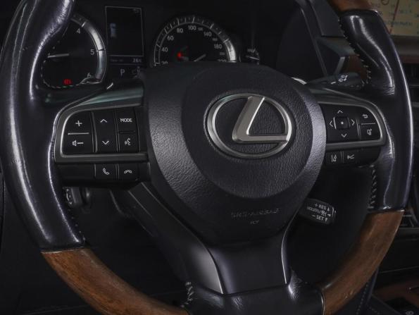 Lexus LX III Рестайлинг 2 с пробегом 2015 года, цена 6 050 000 рублей, 151154 км, внедорожник, Автокод Объявления
