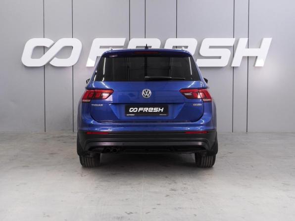 Volkswagen Tiguan II с пробегом 2018 года, цена 2 120 000 рублей, 159528 км, внедорожник, Автокод Объявления