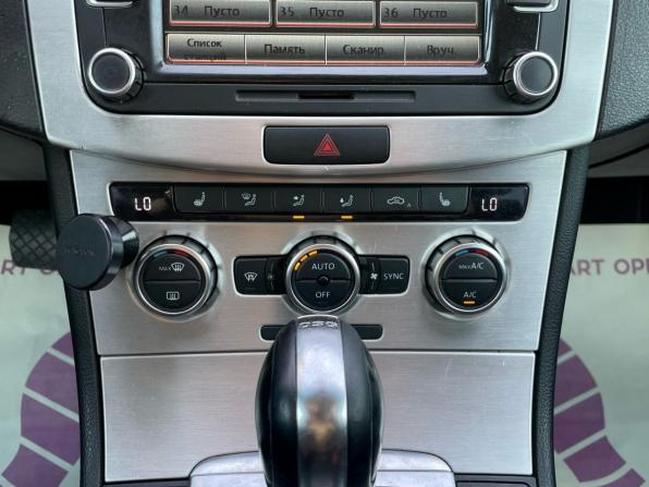 Volkswagen Passat B7 с пробегом 2012 года, цена 1 035 000 рублей, 206953 км, седан, Автокод Объявления