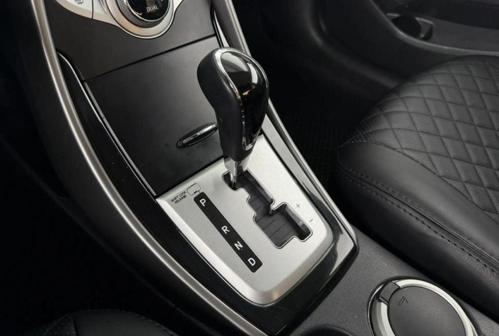 Hyundai Elantra V (MD) Киров  - изображение 21