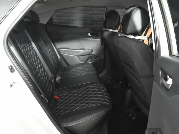 Hyundai Solaris II с пробегом 2017 года, цена 1 180 000 рублей, 140706 км, седан, Автокод Объявления