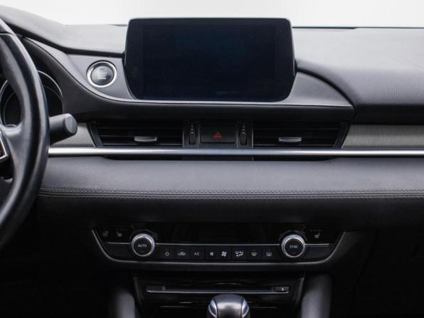 Mazda 6 III (GJ) Рестайлинг 2 с пробегом 2021 года, цена 2 897 000 рублей, 89000 км, седан, Автокод Объявления