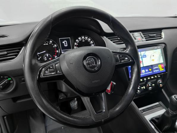 Skoda Octavia III (A7) с пробегом 2013 года, цена 1 350 000 рублей, 202000 км, лифтбек, Автокод Объявления