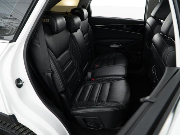 Kia Sorento III Prime Рестайлинг с пробегом 2017 года, цена 3 249 050 рублей, 132085 км, внедорожник, Автокод Объявления