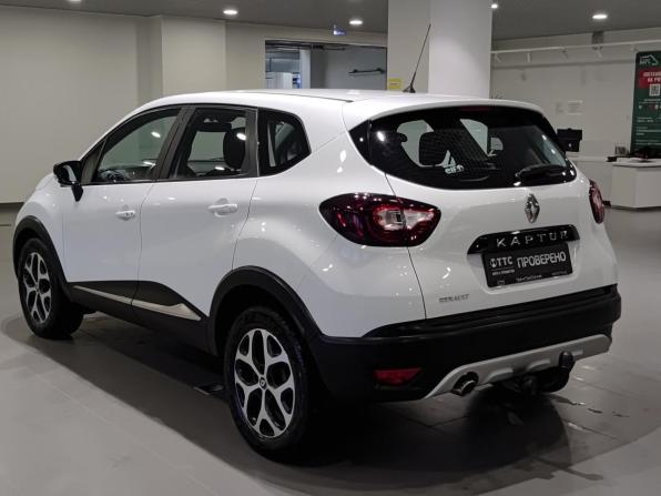 Renault Kaptur I с пробегом 2017 года, цена 1 080 000 рублей, 240394 км, внедорожник, Автокод Объявления