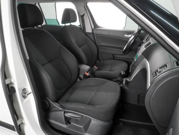 Skoda Yeti I Рестайлинг с пробегом 2014 года, цена 949 000 рублей, 163129 км, внедорожник, Автокод Объявления