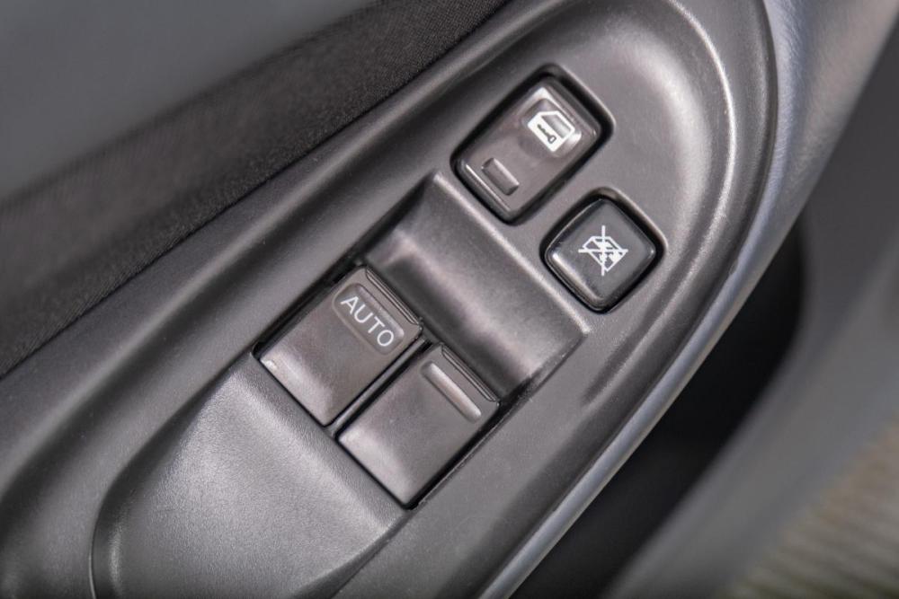 Nissan Almera II (N16) Рестайлинг Томск  - изображение 9