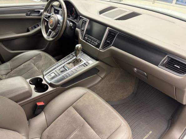 Porsche Macan I с пробегом 2018 года, цена 3 849 000 рублей, 121026 км, внедорожник, Автокод Объявления
