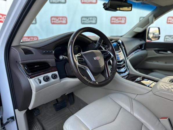 Cadillac Escalade IV с пробегом 2016 года, цена 4 499 990 рублей, 148000 км, внедорожник, Автокод Объявления
