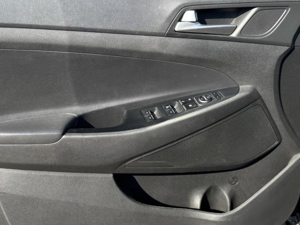 Hyundai Tucson III Рестайлинг с пробегом 2019 года, цена 2 000 000 рублей, 182502 км, внедорожник, Автокод Объявления