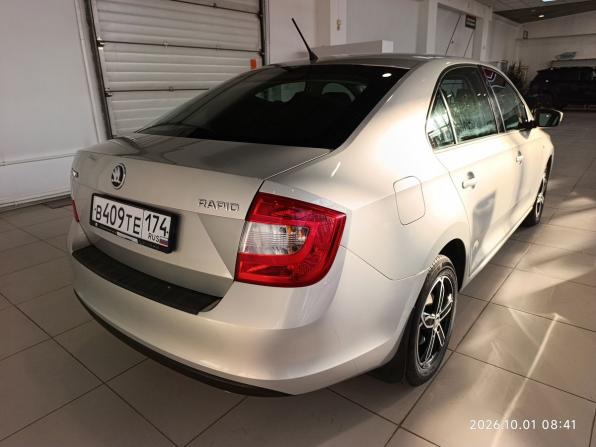 Skoda Rapid I с пробегом 2015 года, цена 950 000 рублей, 143659 км, лифтбек, Автокод Объявления