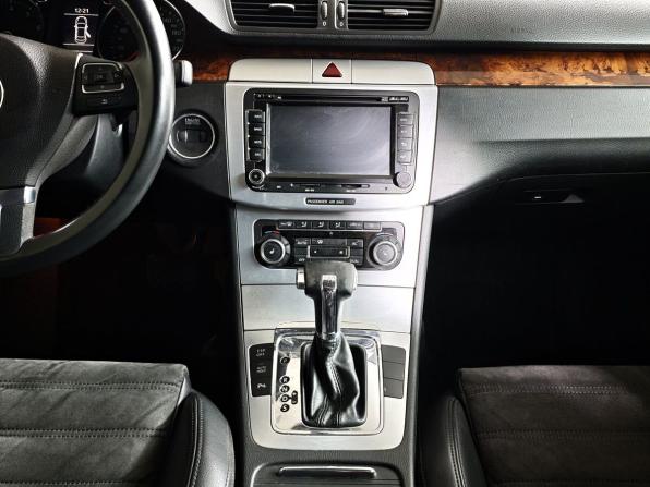 Volkswagen Passat B6 с пробегом 2010 года, цена 693 000 рублей, 310651 км, седан, Автокод Объявления