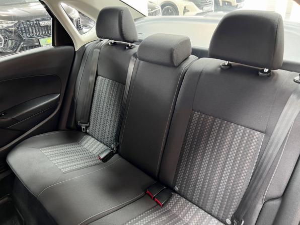 Volkswagen Polo V Рестайлинг с пробегом 2015 года, цена 1 245 000 рублей, 110297 км, седан, Автокод Объявления