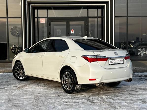 Toyota Corolla XI (E160 E170 E180) Рестайлинг 1 с пробегом 2018 года, цена 1 358 000 рублей, 105961 км, седан, Автокод Объявления