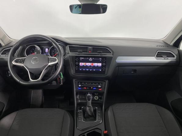 Volkswagen Tiguan II Рестайлинг с пробегом 2021 года, цена 2 850 000 рублей, 54606 км, внедорожник, Автокод Объявления