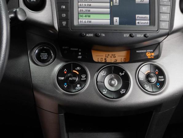 Toyota RAV4 III (XA30) Рестайлинг с пробегом 2011 года, цена 1 920 000 рублей, 106088 км, внедорожник, Автокод Объявления