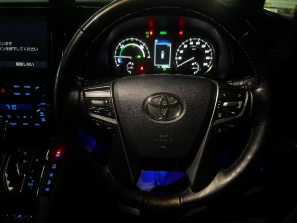 Toyota Alphard III Рестайлинг с пробегом 2021 года, цена 5 999 000 рублей, 25000 км, минивэн, Автокод Объявления