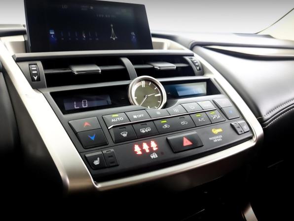 Lexus NX I с пробегом 2017 года, цена 3 250 000 рублей, 71834 км, внедорожник, Автокод Объявления