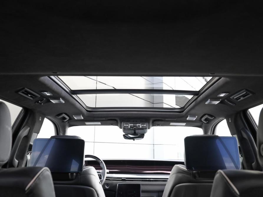 Cadillac Escalade-V I Рестайлинг Москва  - изображение 22