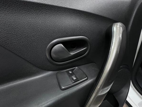 Renault Sandero II Рестайлинг с пробегом 2019 года, цена 1 190 000 рублей, 85548 км, хэтчбек, Автокод Объявления
