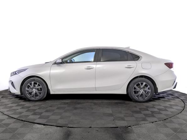 Kia Cerato IV Рестайлинг с пробегом 2022 года, цена 1 699 000 рублей, 131444 км, седан, Автокод Объявления
