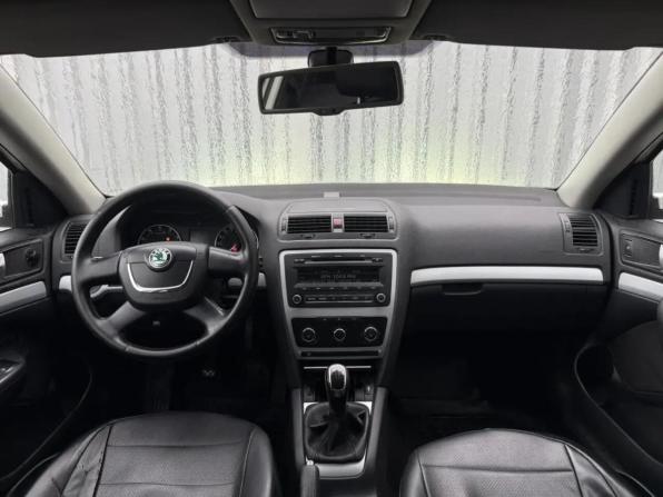 Skoda Octavia II (A5) Рестайлинг с пробегом 2011 года, цена 545 000 рублей, 510000 км, лифтбек, Автокод Объявления