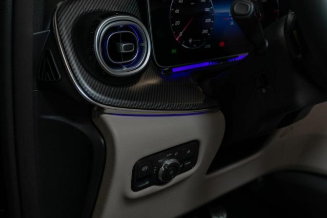 Новый Mercedes-Benz V-Класс III (W447) Рестайлинг 2 2024 года, цена 15 900 000 рублей, минивэн, Автокод Объявления