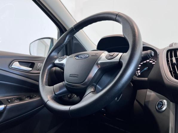 Ford Kuga II с пробегом 2015 года, цена 1 470 000 рублей, 111316 км, внедорожник, Автокод Объявления
