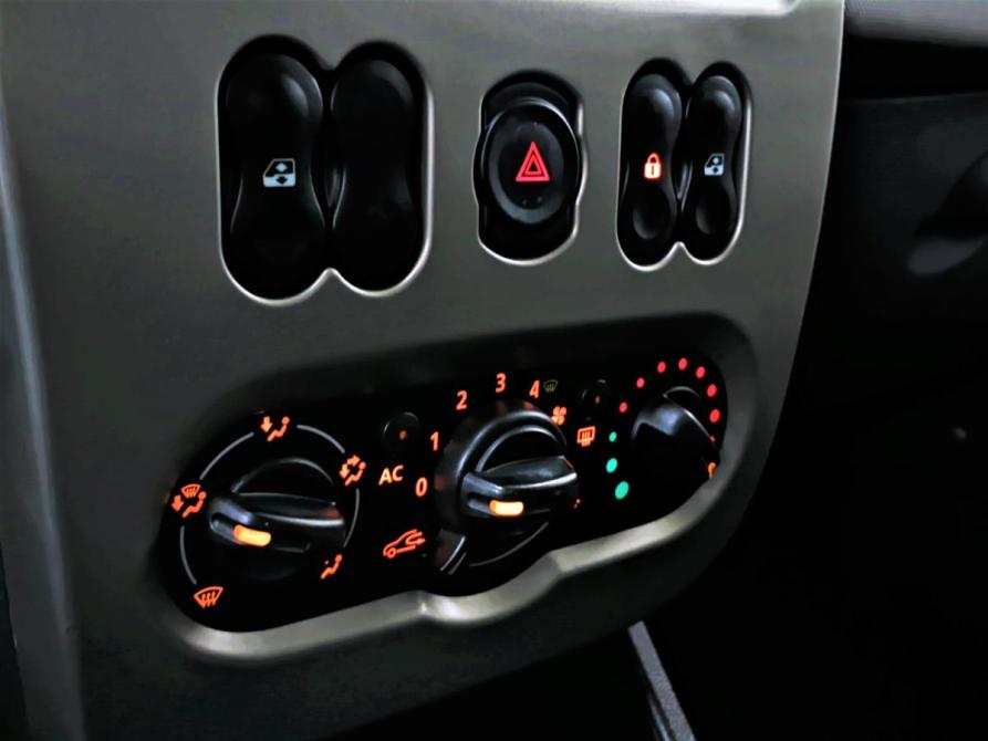 Renault Logan I Рестайлинг Екатеринбург  - изображение 9
