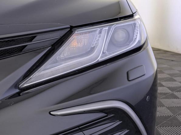 Toyota Camry VIII (XV70) Рестайлинг с пробегом 2021 года, цена 2 725 000 рублей, 107040 км, седан, Автокод Объявления