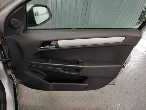 Opel Astra H Рестайлинг с пробегом 2013 года, цена 575 000 рублей, 146244 км, седан, Автокод Объявления