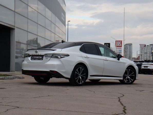 Toyota Camry VIII (XV70) Рестайлинг с пробегом 2020 года, цена 3 045 000 рублей, 42313 км, седан, Автокод Объявления