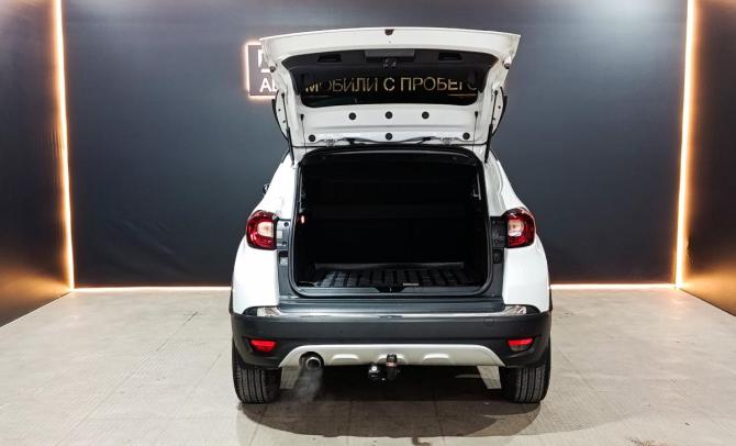 Renault Kaptur I с пробегом 2018 года, цена 1 700 000 рублей, 105442 км, внедорожник, Автокод Объявления