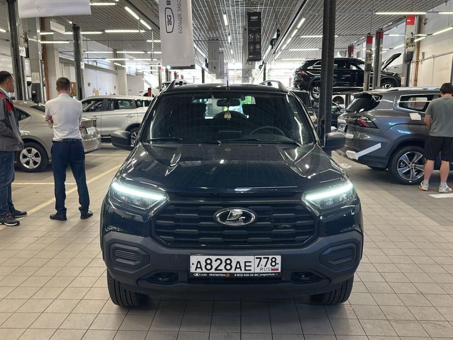 Lada (ВАЗ) Niva I Рестайлинг (Travel) Санкт-Петербург  - изображение 1
