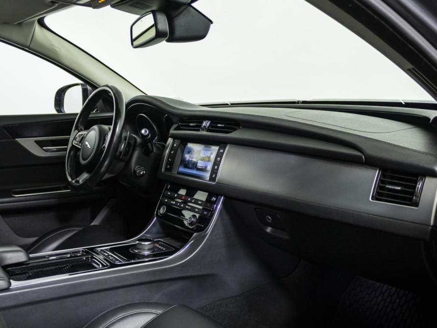 Jaguar XF II Москва  - изображение 14