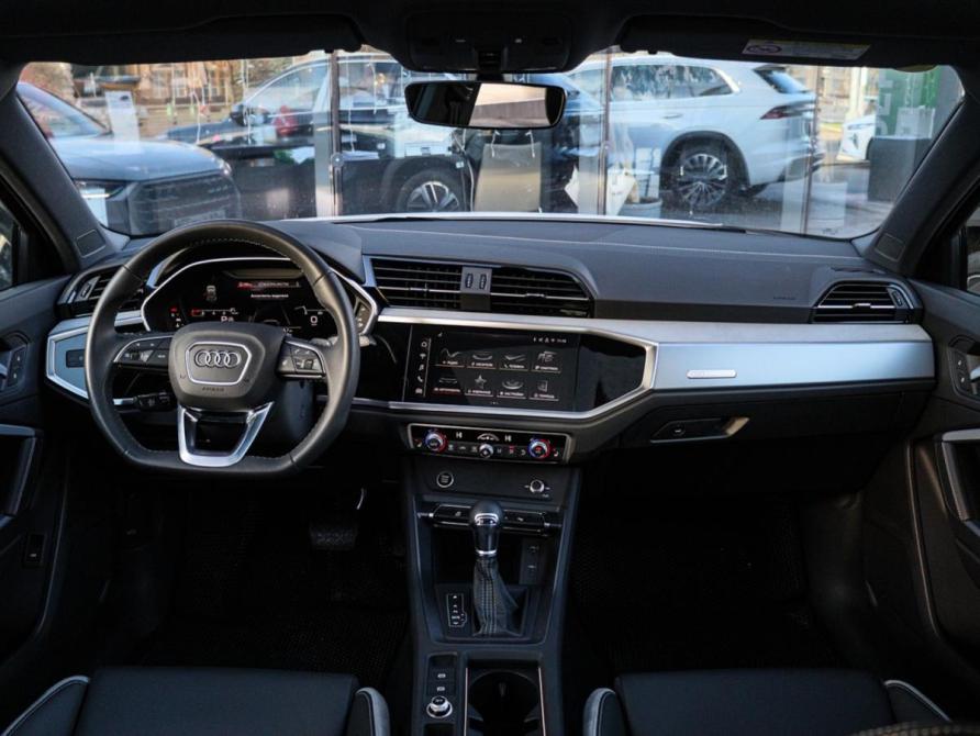 Audi Q3 II (F3) Москва  - изображение 19