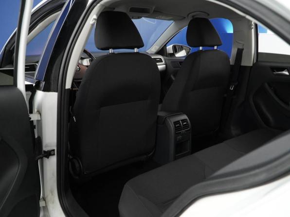 Volkswagen Jetta VI Рестайлинг с пробегом 2017 года, цена 1 347 055 рублей, 106304 км, седан, Автокод Объявления