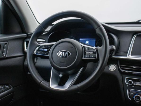 Kia Optima IV Рестайлинг с пробегом 2018 года, цена 1 702 000 рублей, 147729 км, седан, Автокод Объявления