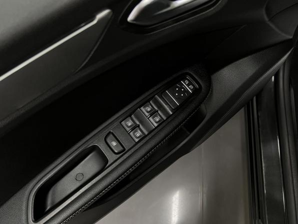 Renault Arkana I с пробегом 2020 года, цена 1 670 000 рублей, 56811 км, внедорожник, Автокод Объявления