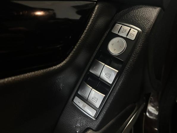 Mercedes-Benz C-Класс III (W204) Рестайлинг с пробегом 2012 года, цена 1 150 000 рублей, 252084 км, седан, Автокод Объявления