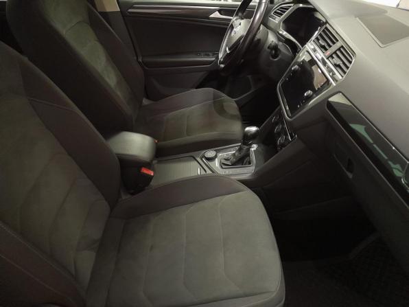 Volkswagen Tiguan II с пробегом 2018 года, цена 2 599 000 рублей, 134490 км, внедорожник, Автокод Объявления