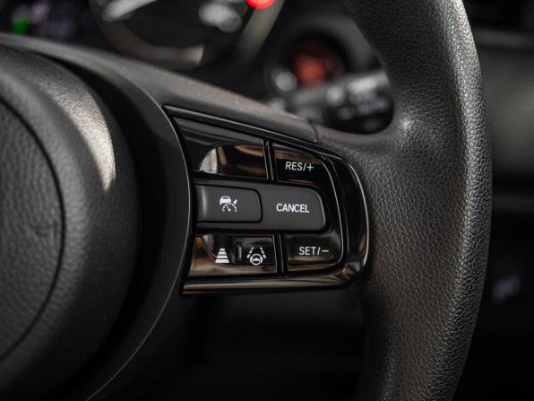 Honda Vezel II с пробегом 2021 года, цена 2 299 500 рублей, 22830 км, внедорожник, Автокод Объявления
