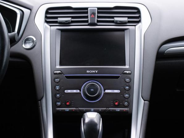 Ford Mondeo V с пробегом 2015 года, цена 1 250 000 рублей, 228894 км, седан, Автокод Объявления