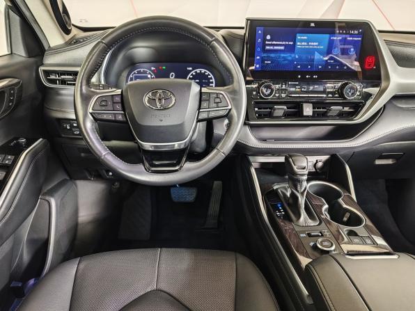 Toyota Highlander IV (XU70) с пробегом 2023 года, цена 4 799 000 рублей, 50330 км, внедорожник, Автокод Объявления