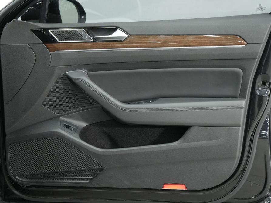 Volkswagen Passat B8 Новосибирск  - изображение 18