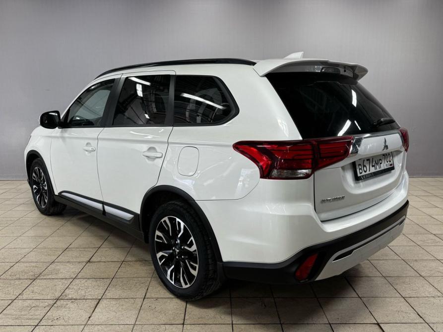 Mitsubishi Outlander III Рестайлинг 3 Уфа  - изображение 7