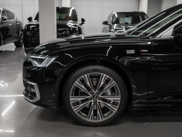 Audi A6 V (C8) Рестайлинг с пробегом 2025 года, цена 6 650 000 рублей, 38 км, седан, Автокод Объявления