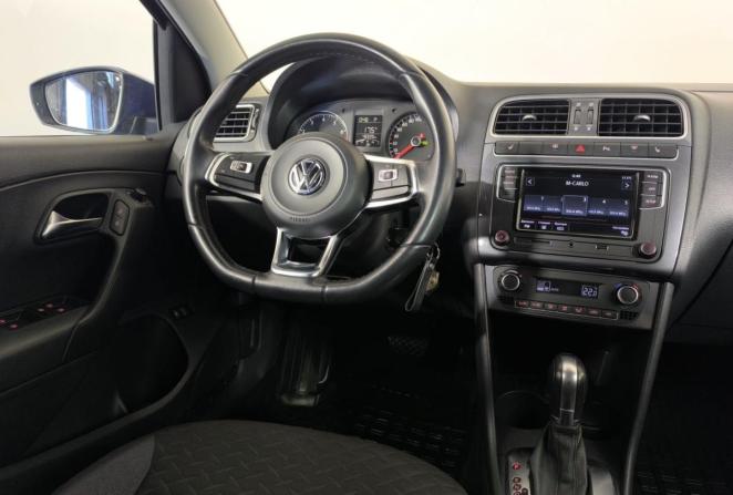 Volkswagen Polo V Рестайлинг с пробегом 2019 года, цена 1 550 000 рублей, 46939 км, седан, Автокод Объявления
