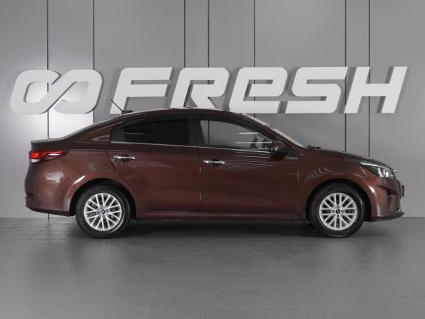 Kia Rio IV Рестайлинг с пробегом 2021 года, цена 1 680 000 рублей, 107128 км, седан, Автокод Объявления